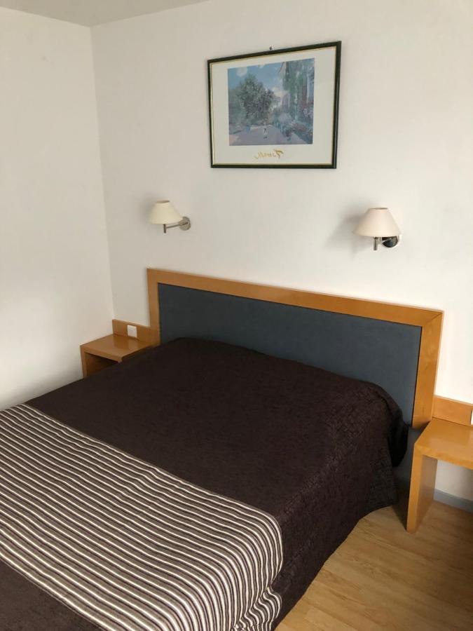 Hotel Au Petit Languedoc ลูร์ด ภายนอก รูปภาพ